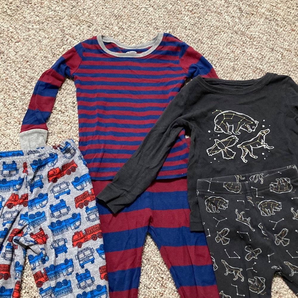 Lot of 4T pajamas!